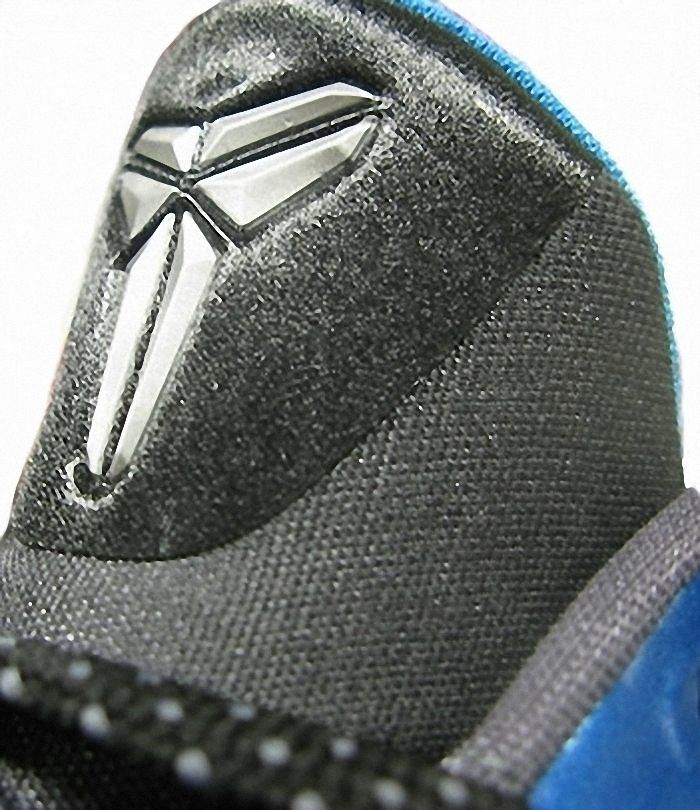 Kobe Bryant Nike Zoom Kobe V (5), Dark Knight Edition with colors black, metalic blue, white and red. Picture 09