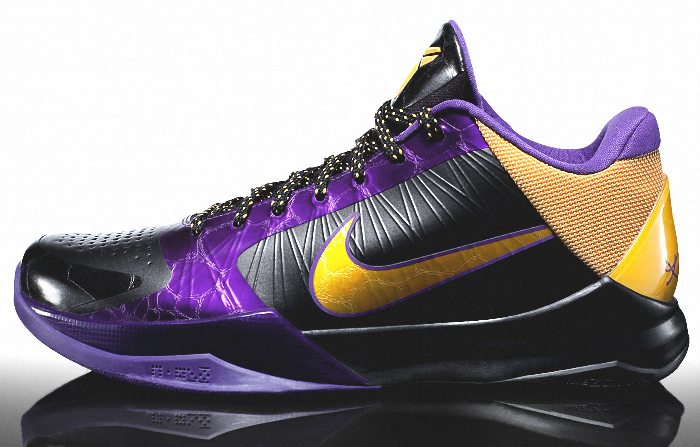 Kobe Bryant Shoes Pictures: Nike Zoom Kobe V (5) Lakers Away Edition ...